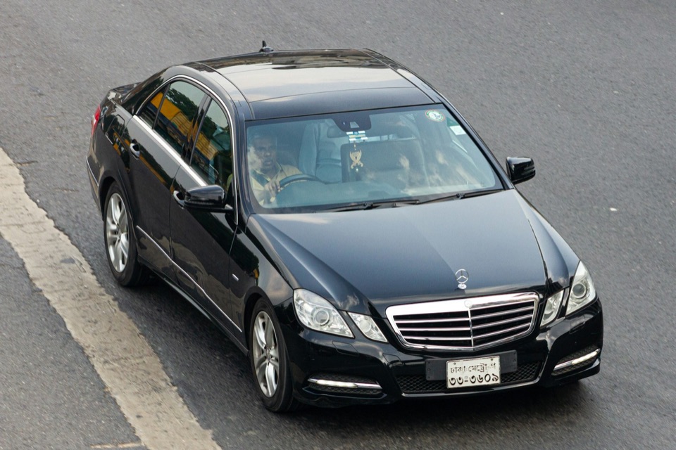 Mercedes-Benz E220d